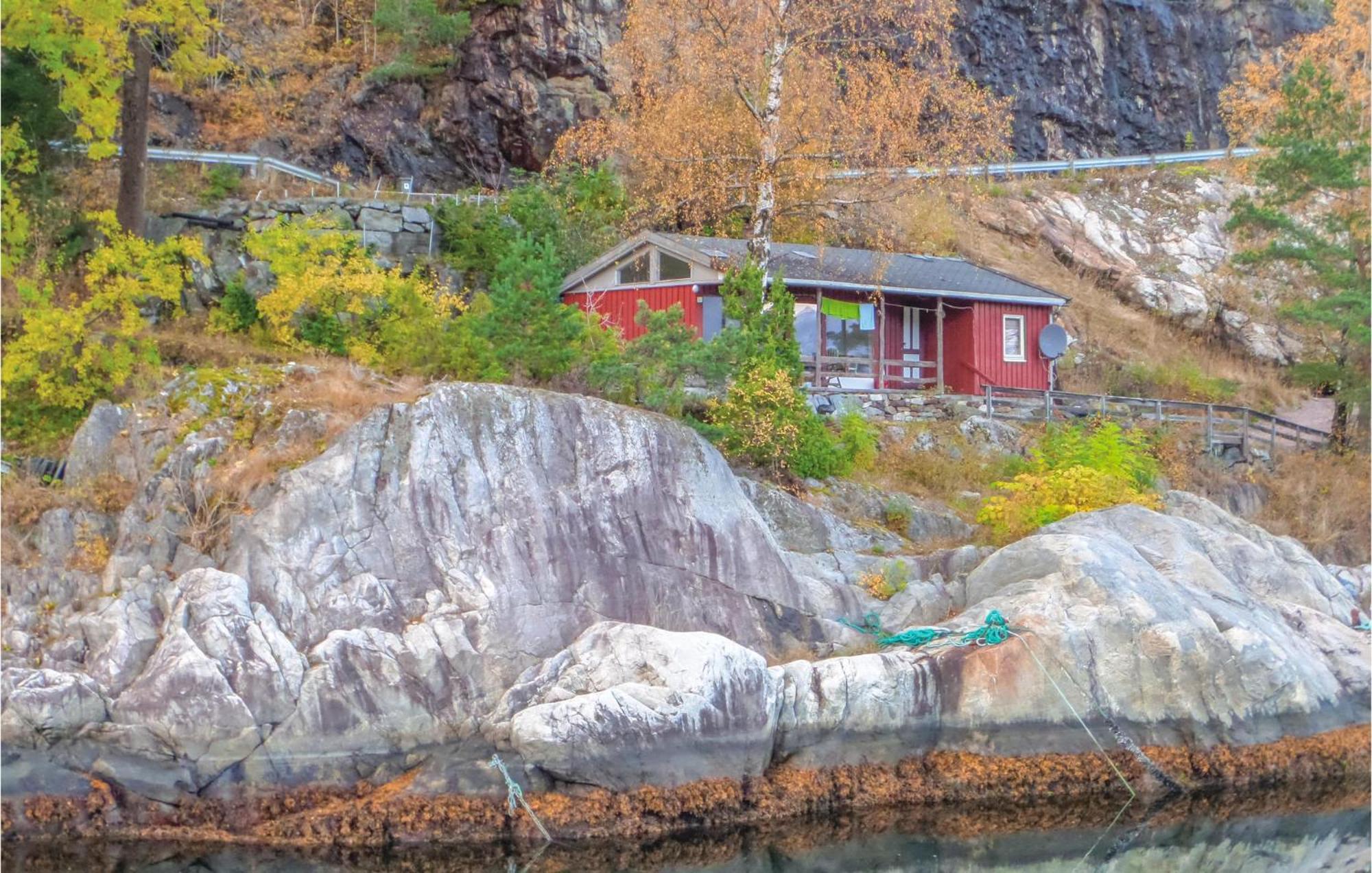 Beautiful In Vallavik With Kitchen * Bu