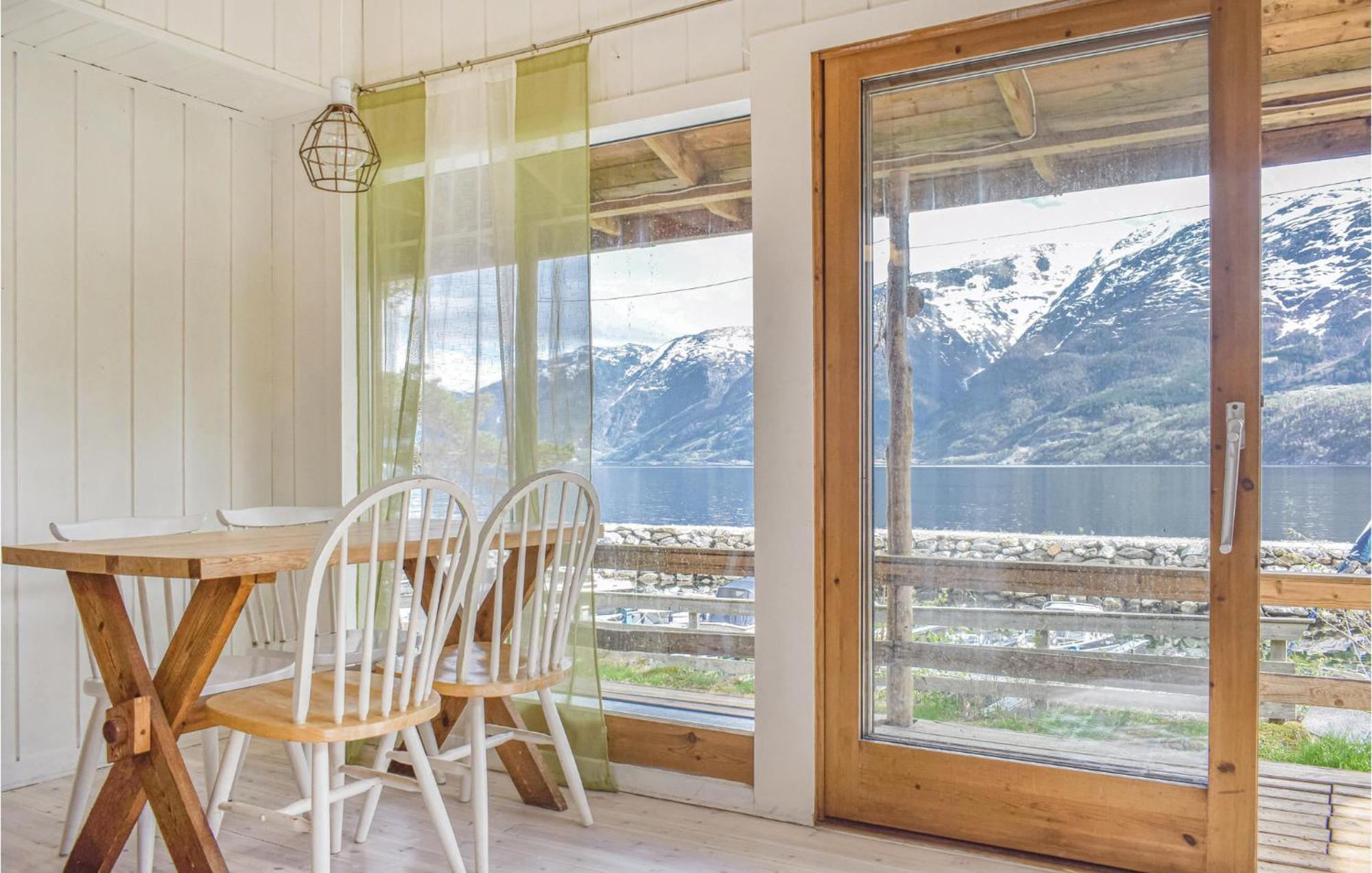 Beautiful In Vallavik With Kitchen * Bu